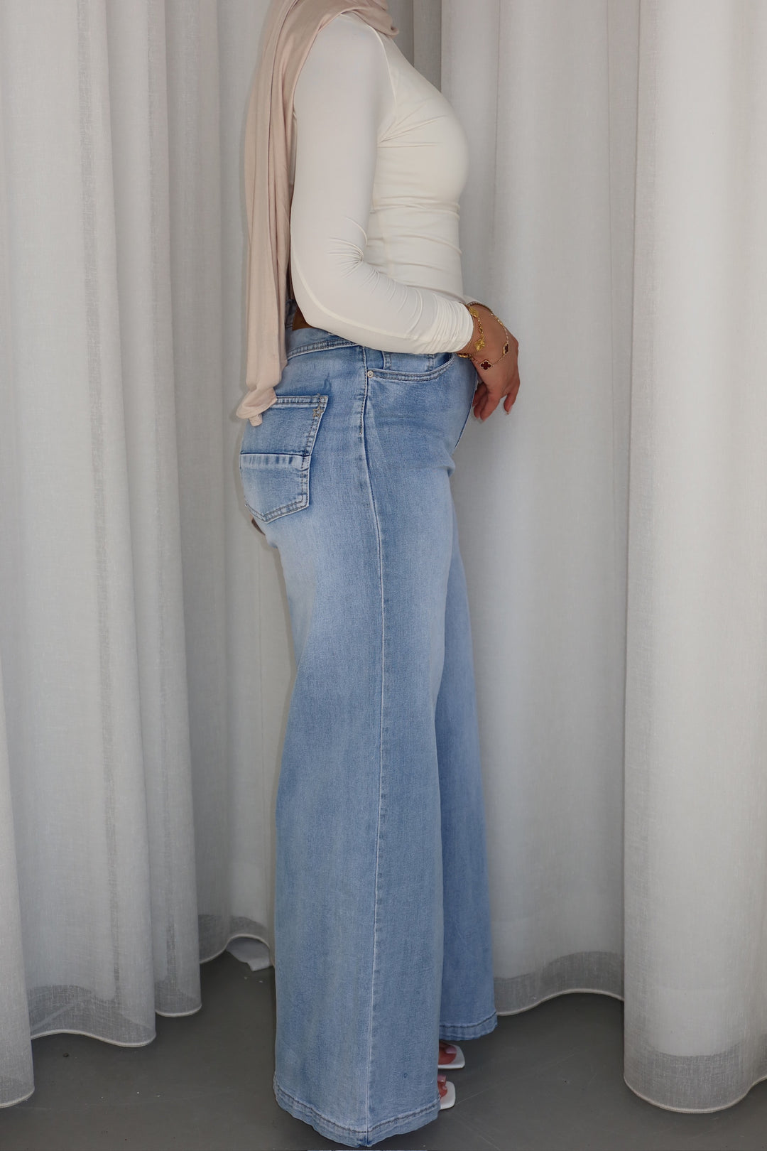 Ultra-Wide Stretchy Jeans