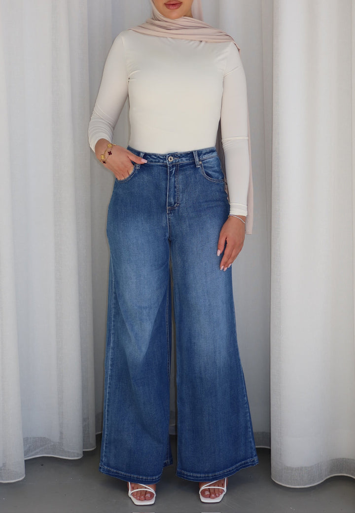 Ultra-Wide Stretchy Jeans