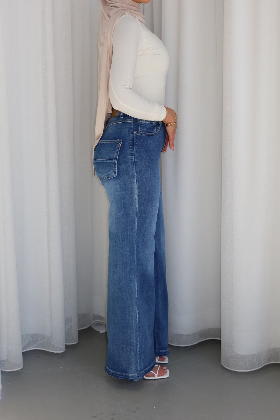 Ultra-Wide Stretchy Jeans
